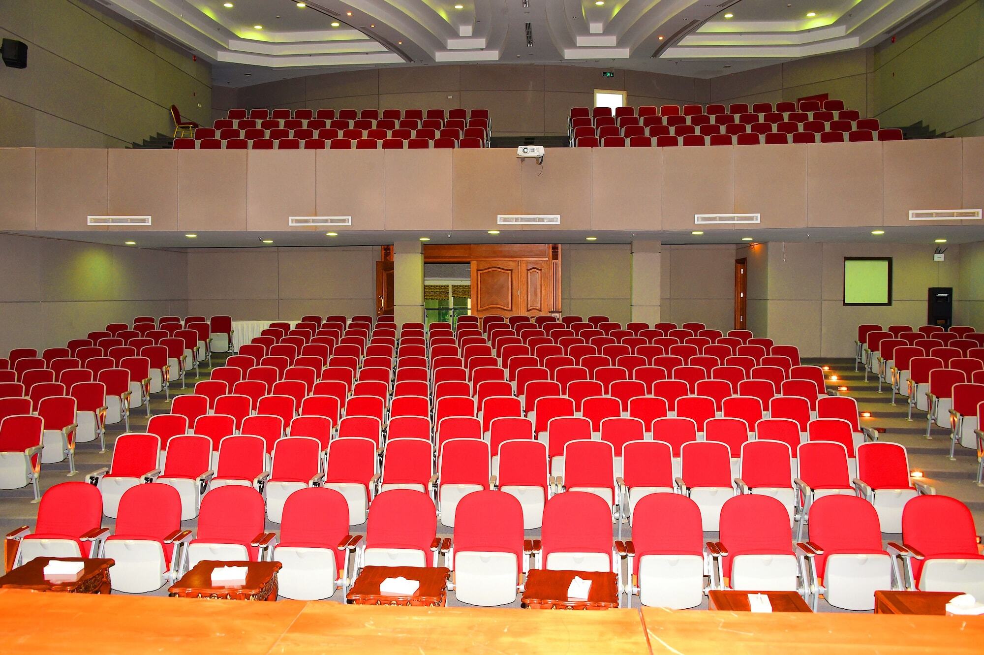 Hotel Ramada & By Wyndham Al Qassim 5*