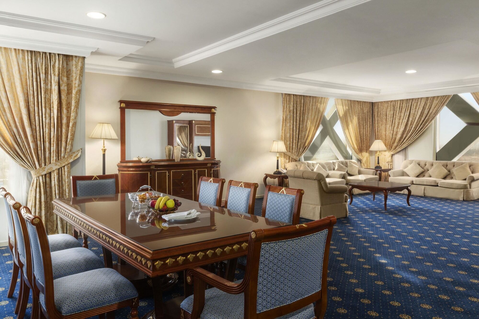 Ramada & By Wyndham Al Qassim Hotel